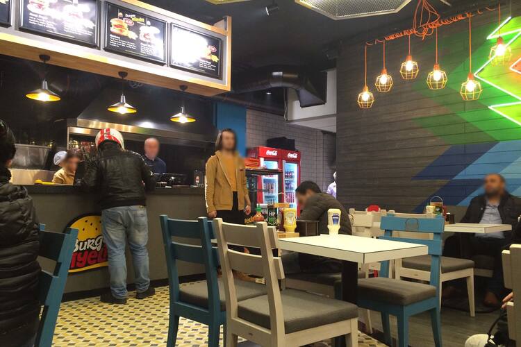 Burger Yiyelim Sirinevler Merkez Istanbul